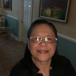 Meet your Posher, Carmen g